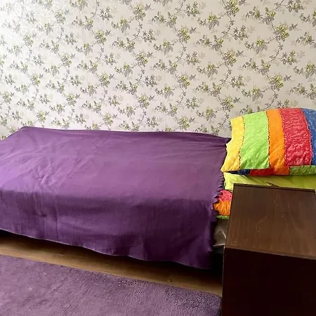 Kena Korter Kesklinnas Ja Ranna Laehedal! Apartman