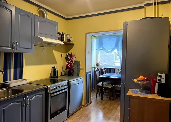 Kena Korter Kesklinnas Ja Ranna Laehedal! Apartment *